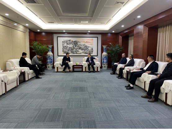 市產(chǎn)業(yè)集團(tuán)黨委書記、董事長(zhǎng)劉培建一行拜訪多家企業(yè) 共商合作發(fā)展620.png